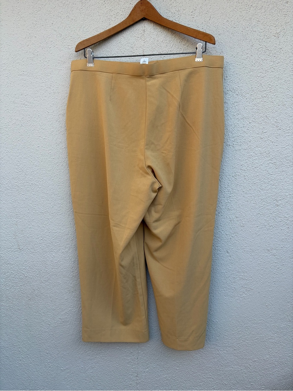 Jaclyn Smith Collection. Women’s Wide-Leg Pants in Light Mustard Size 16 - Picture 7 of 13